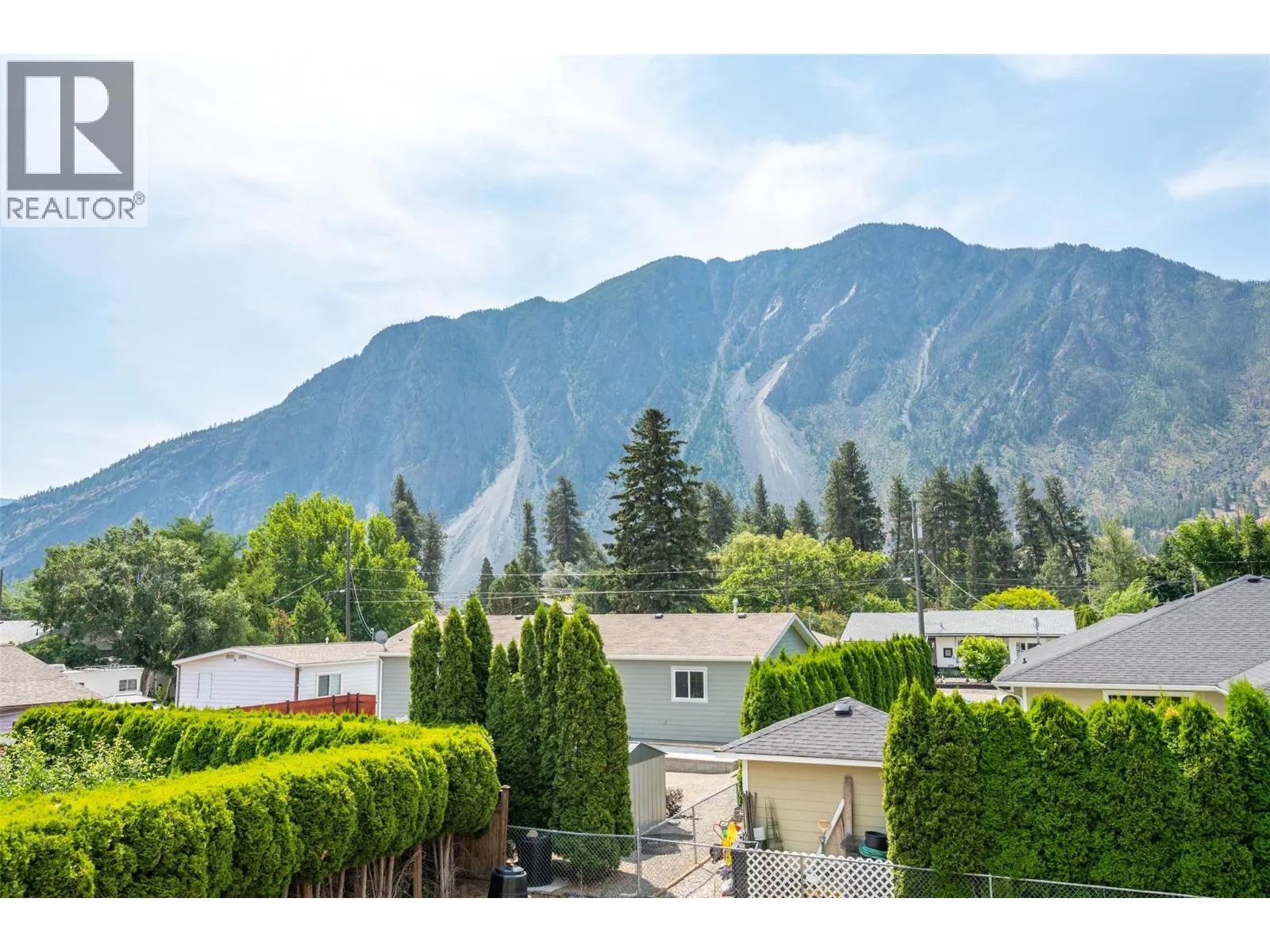 523 10th Avenue Unit# 2