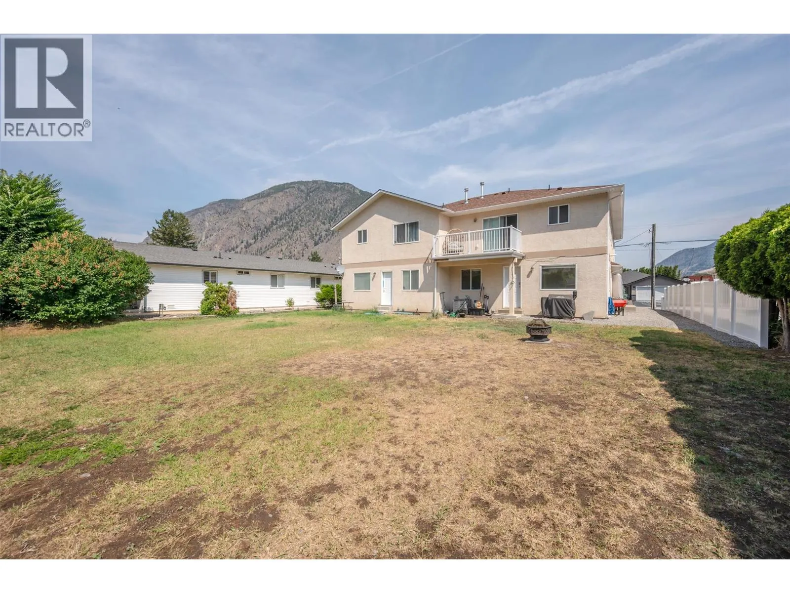 523 10th Avenue Unit# 2