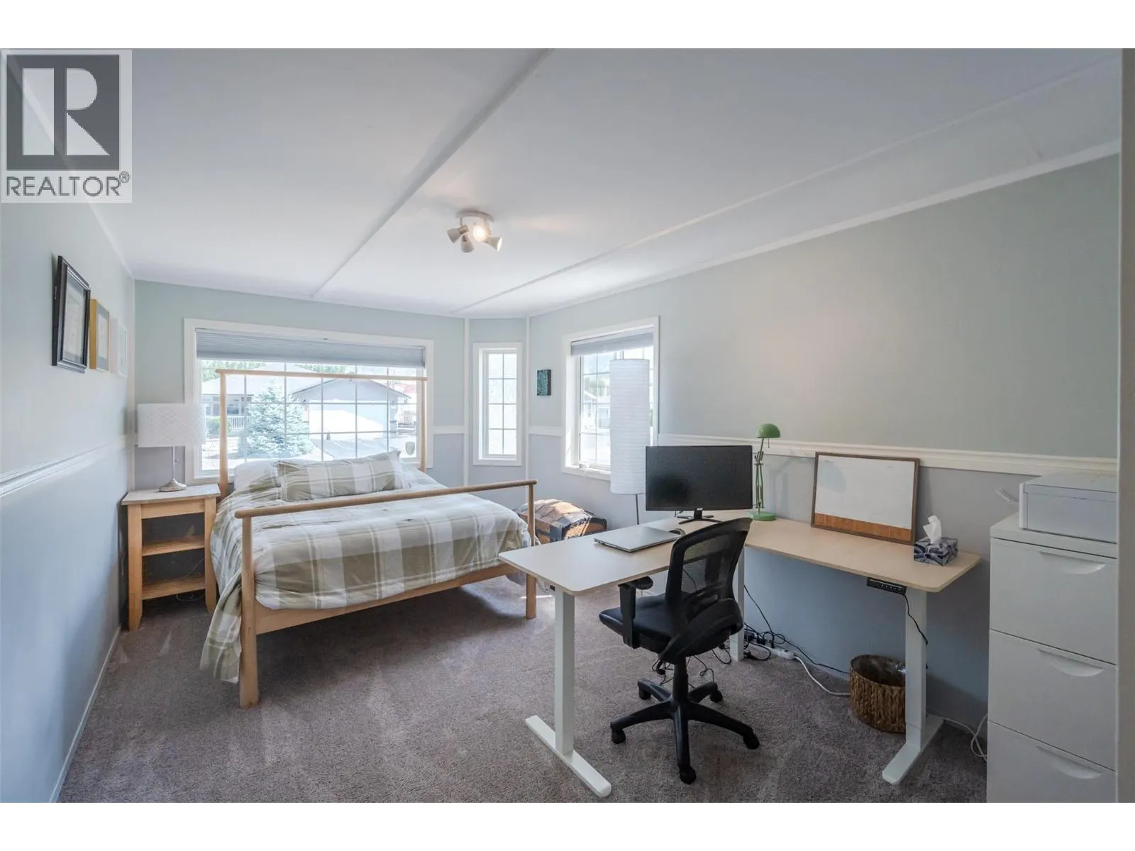 523 10th Avenue Unit# 2