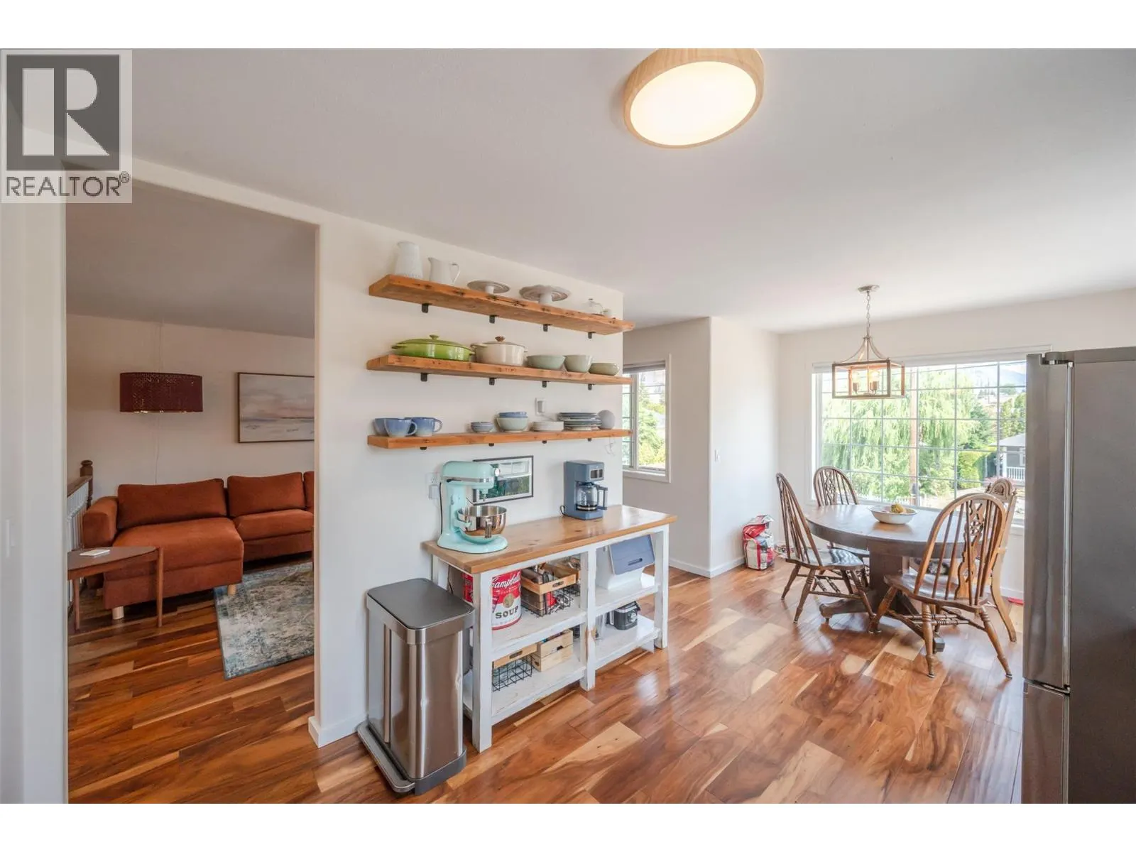 523 10th Avenue Unit# 2