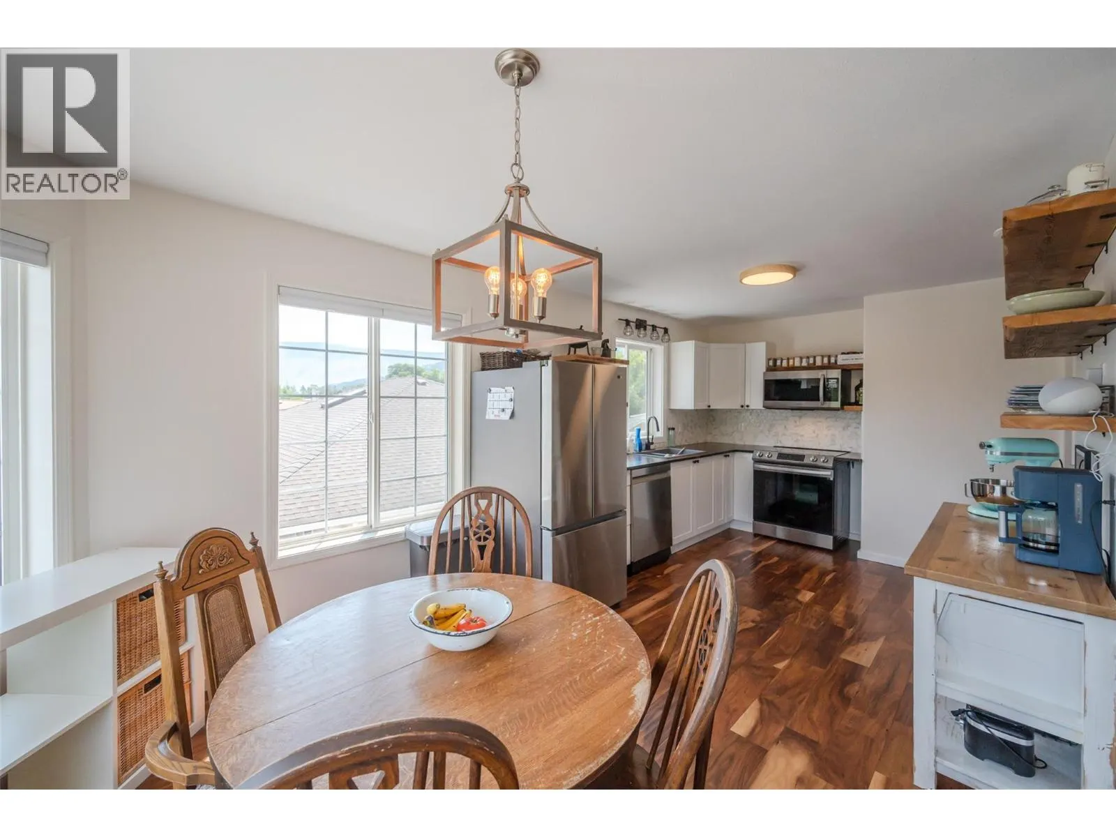 523 10th Avenue Unit# 2
