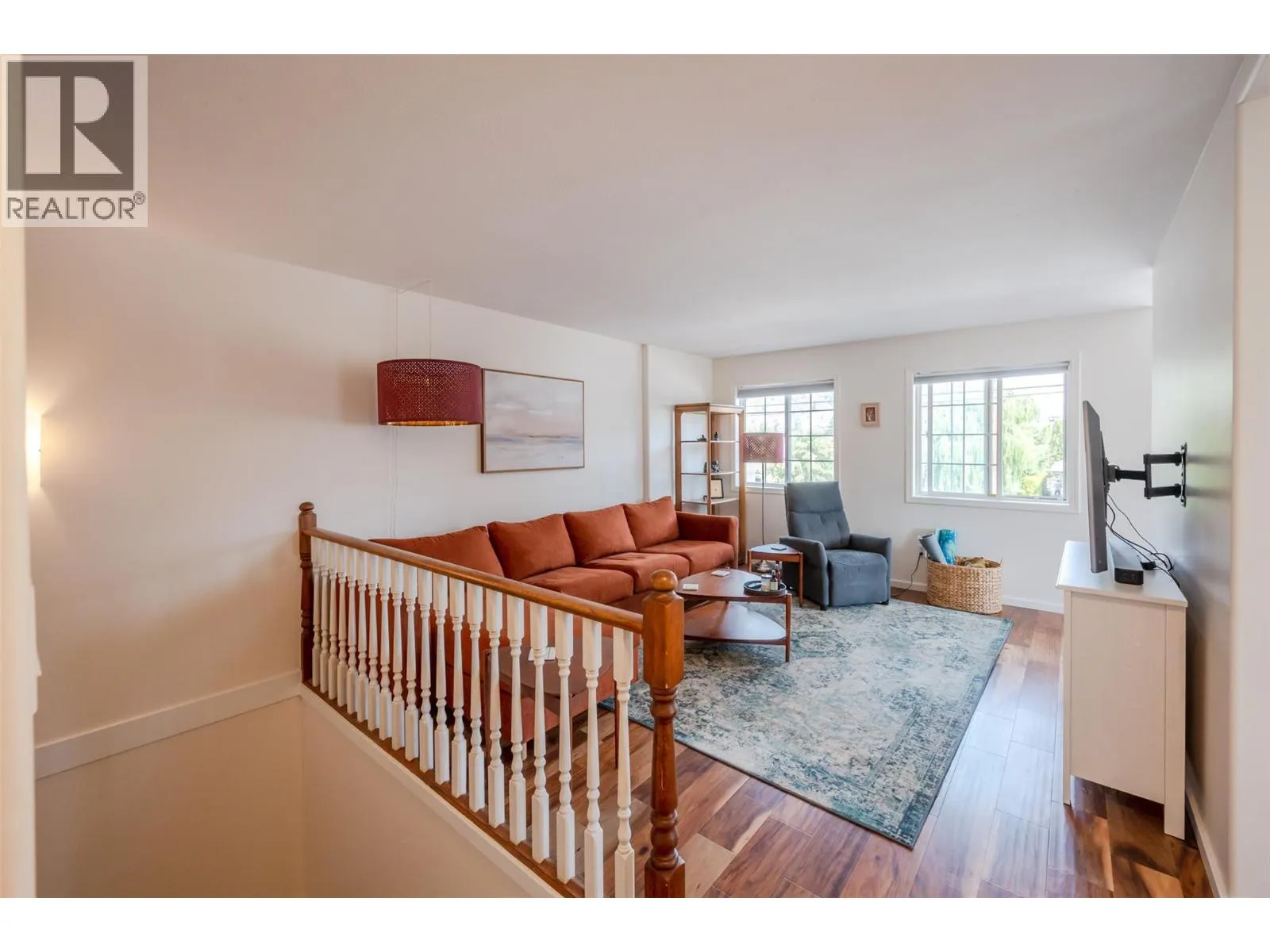 523 10th Avenue Unit# 2
