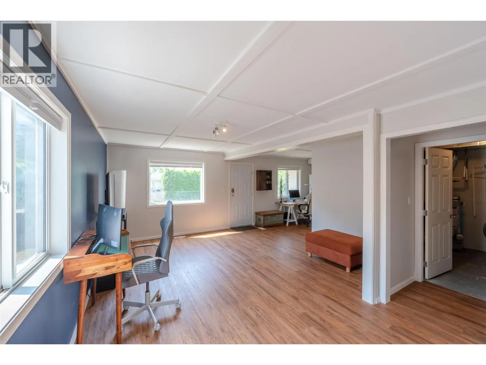 523 10th Avenue Unit# 2