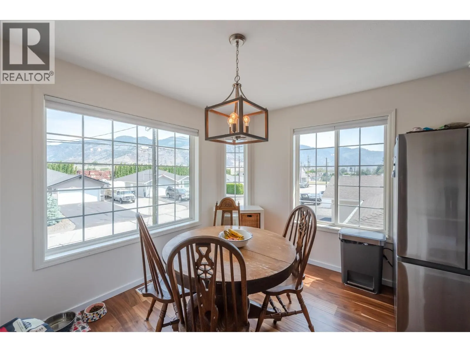 523 10th Avenue Unit# 2