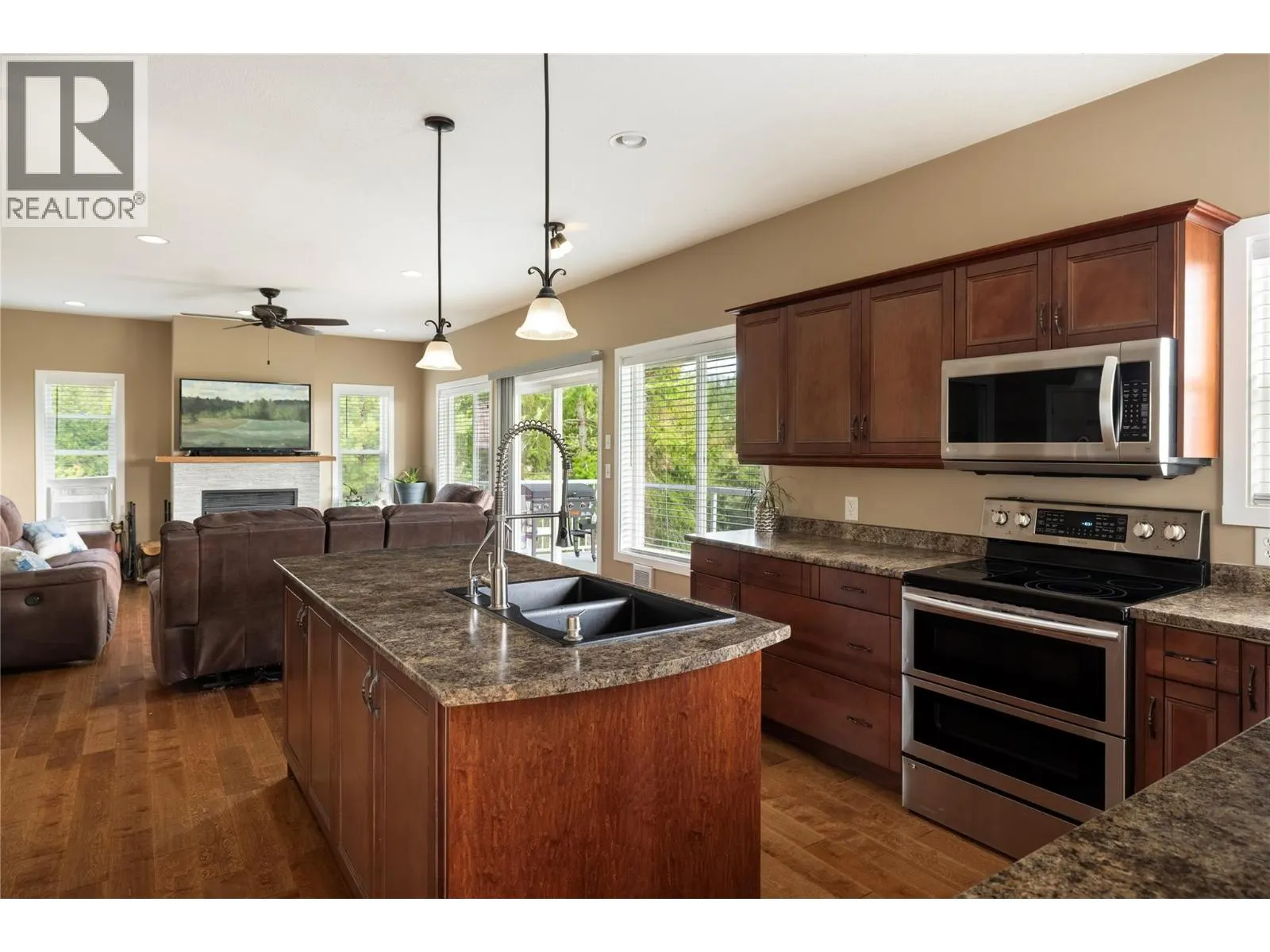 371 Lakewood Road