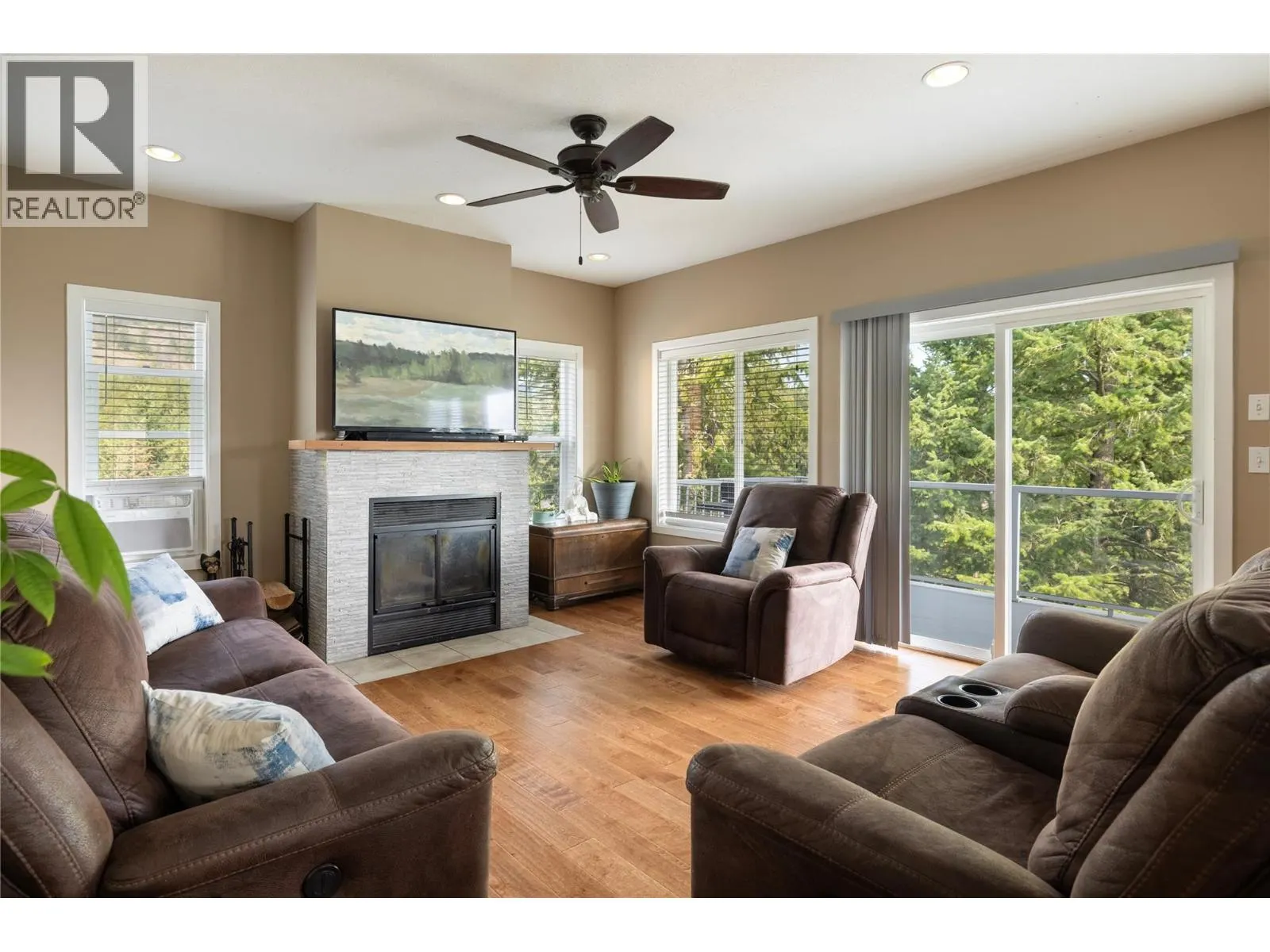 371 Lakewood Road