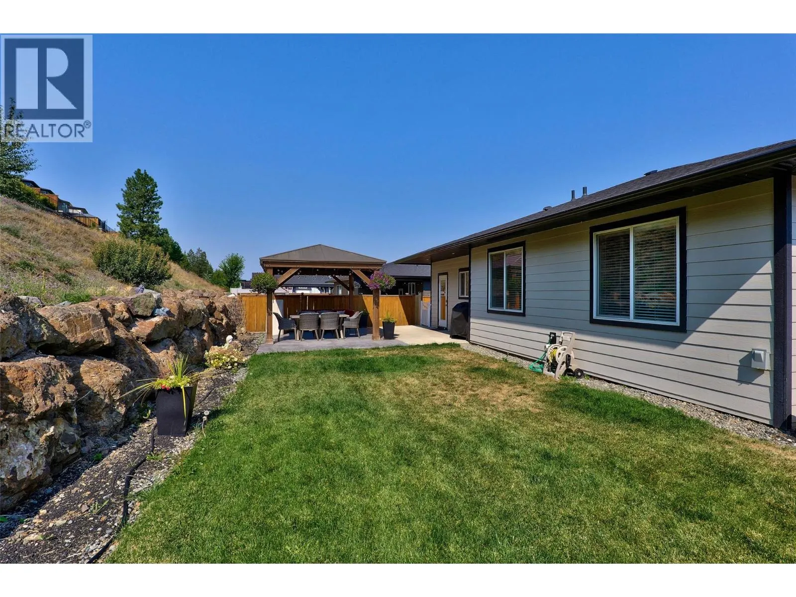 2185 Linfield Drive
