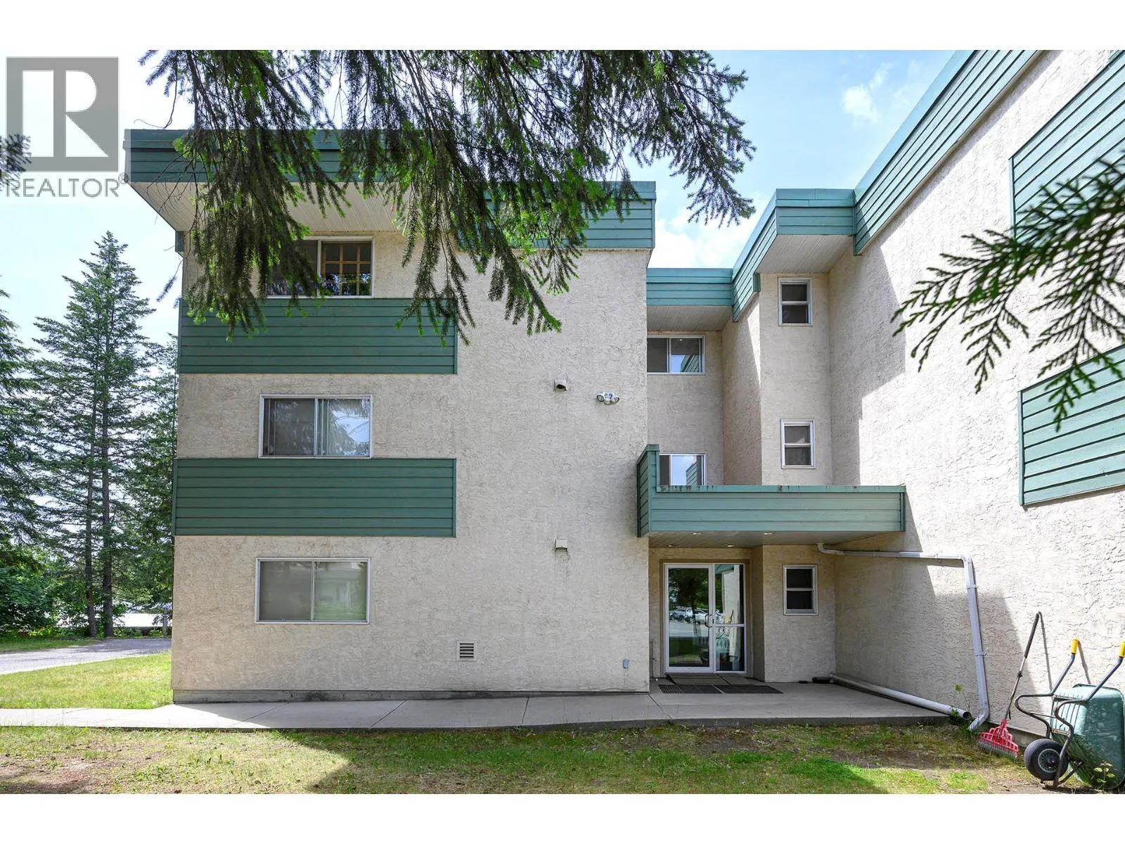 245 Park Drive Unit# 16