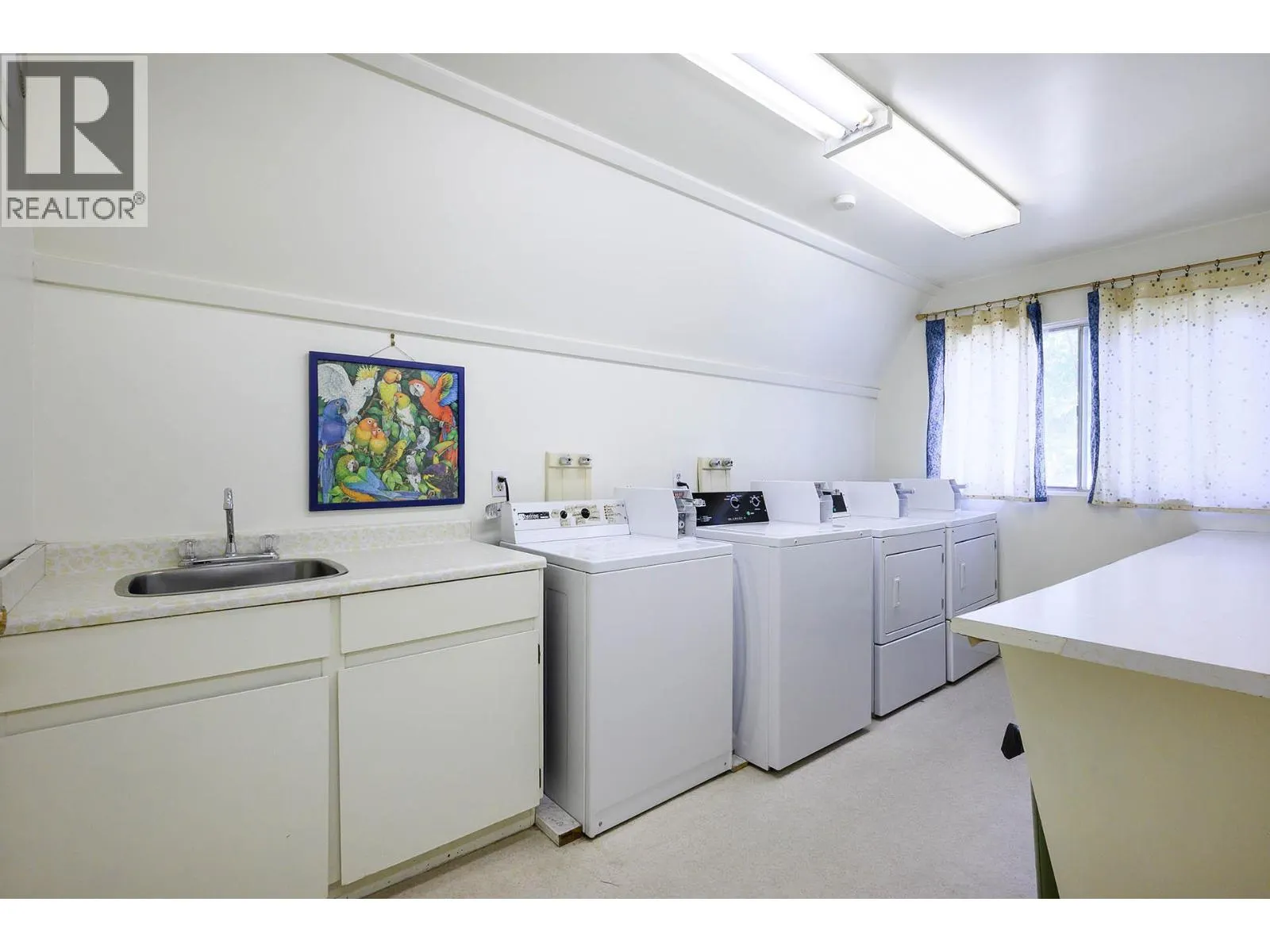 245 Park Drive Unit# 16