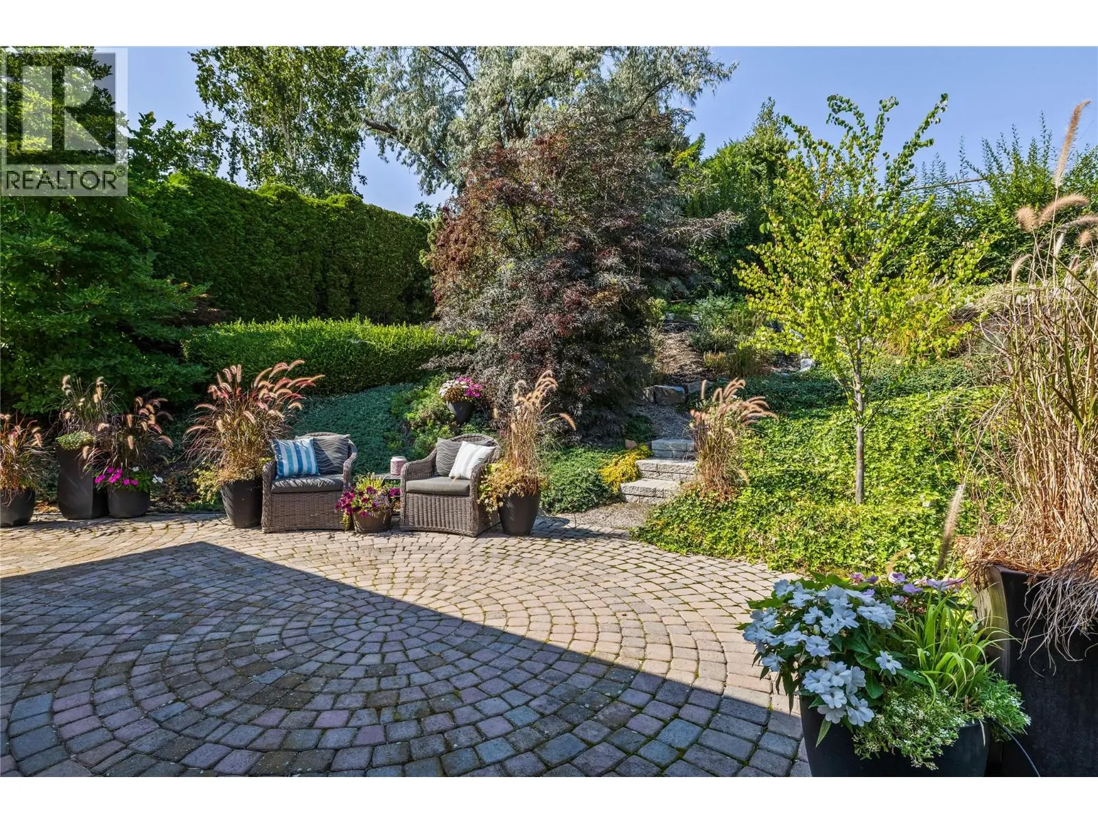 1546 Golden View Drive