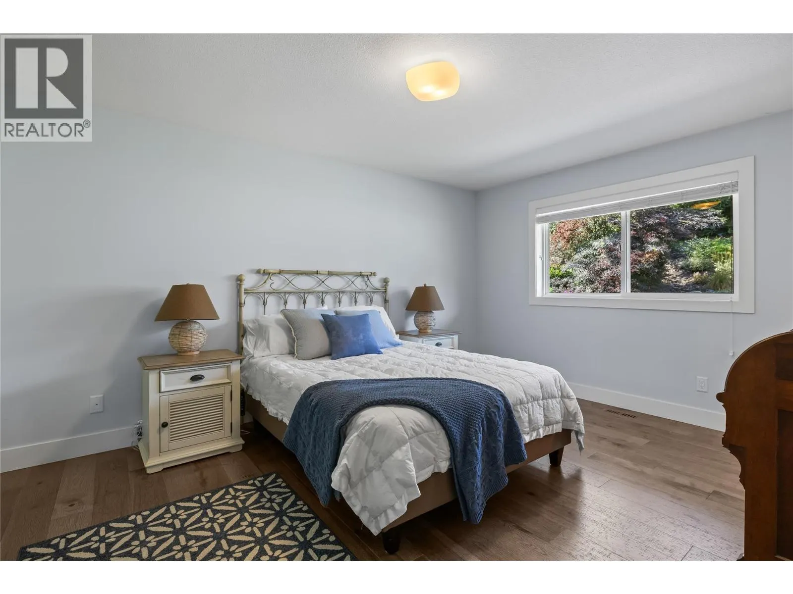 1546 Golden View Drive