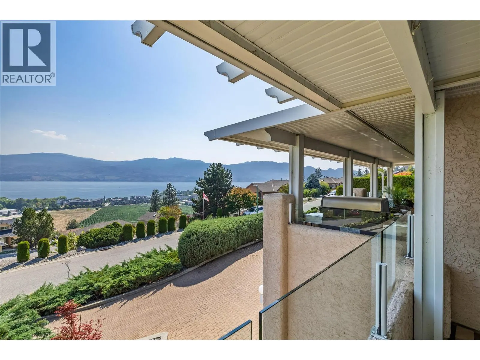 1546 Golden View Drive