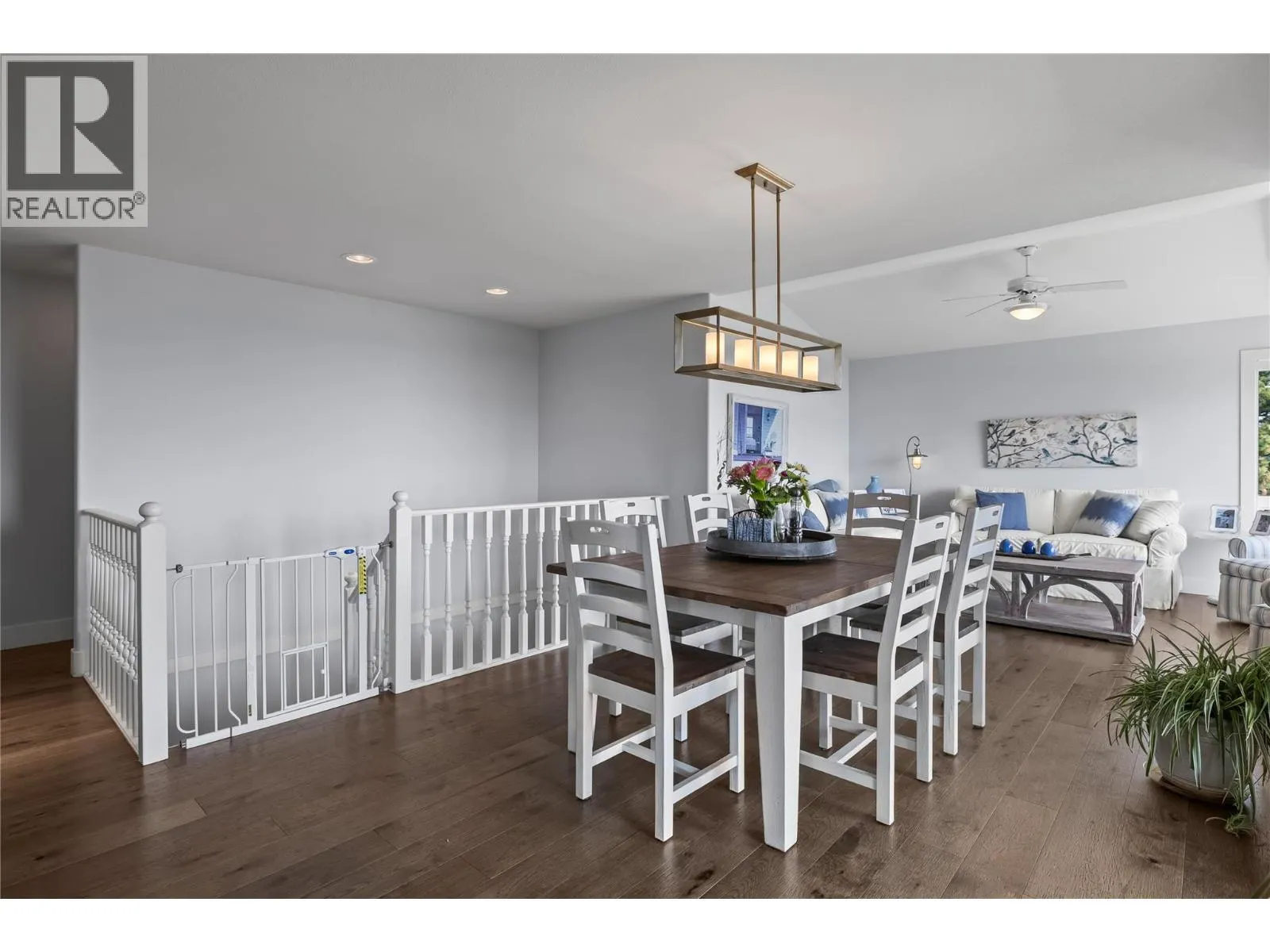 1546 Golden View Drive