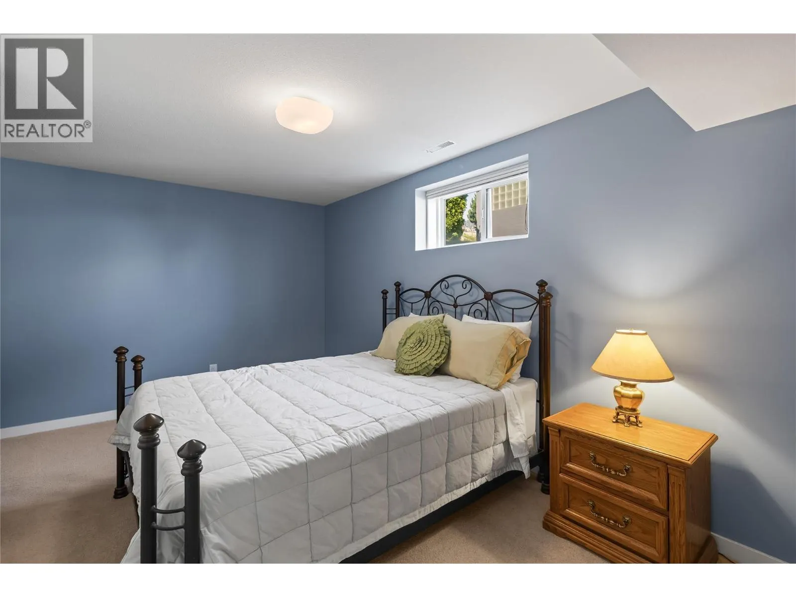 1546 Golden View Drive