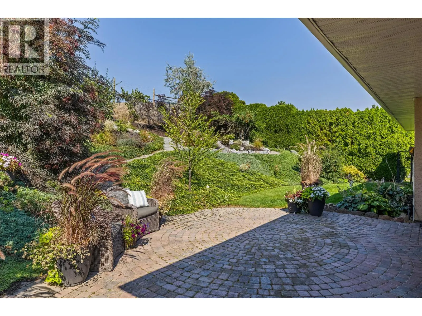 1546 Golden View Drive
