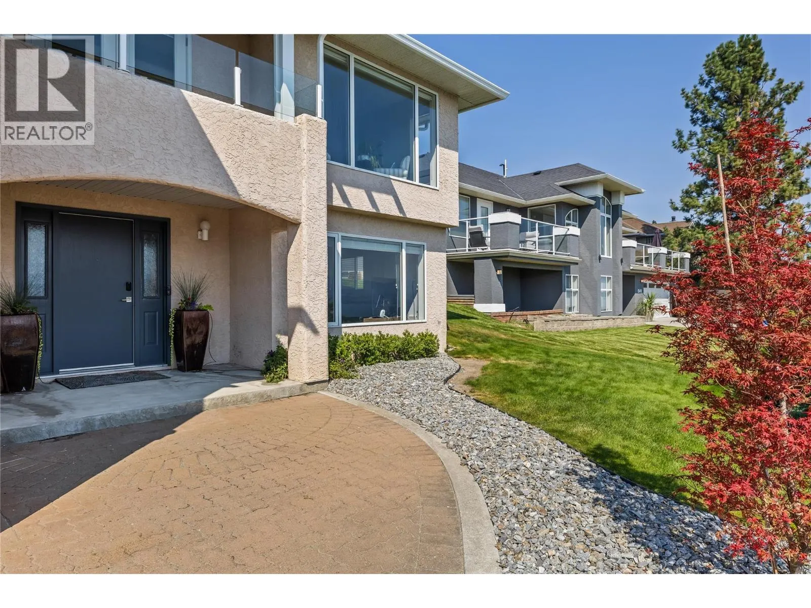 1546 Golden View Drive