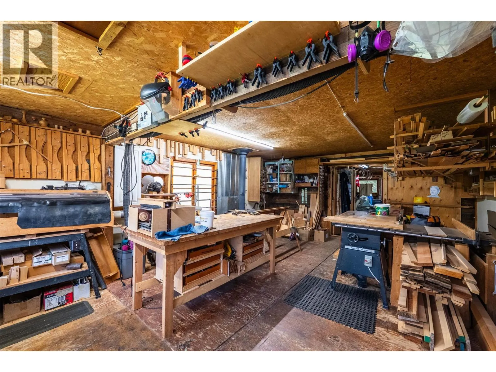 541 Bear Road