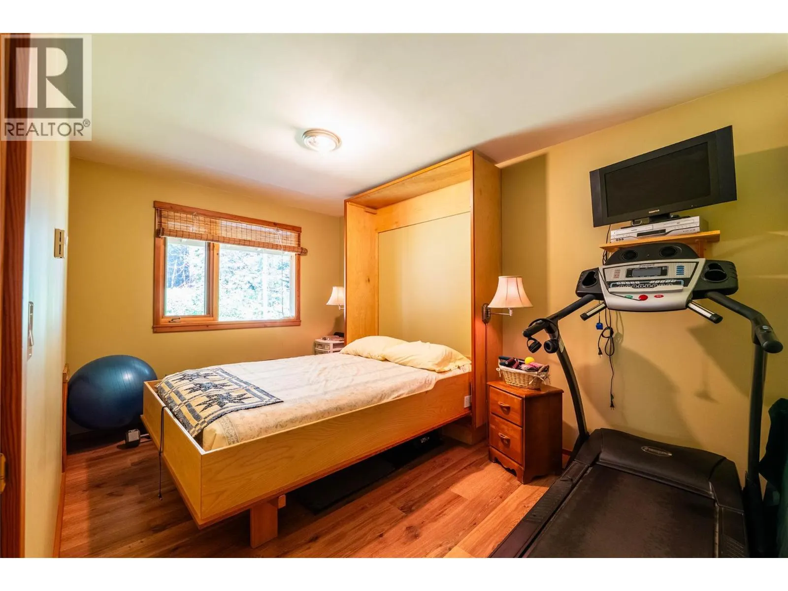 541 Bear Road
