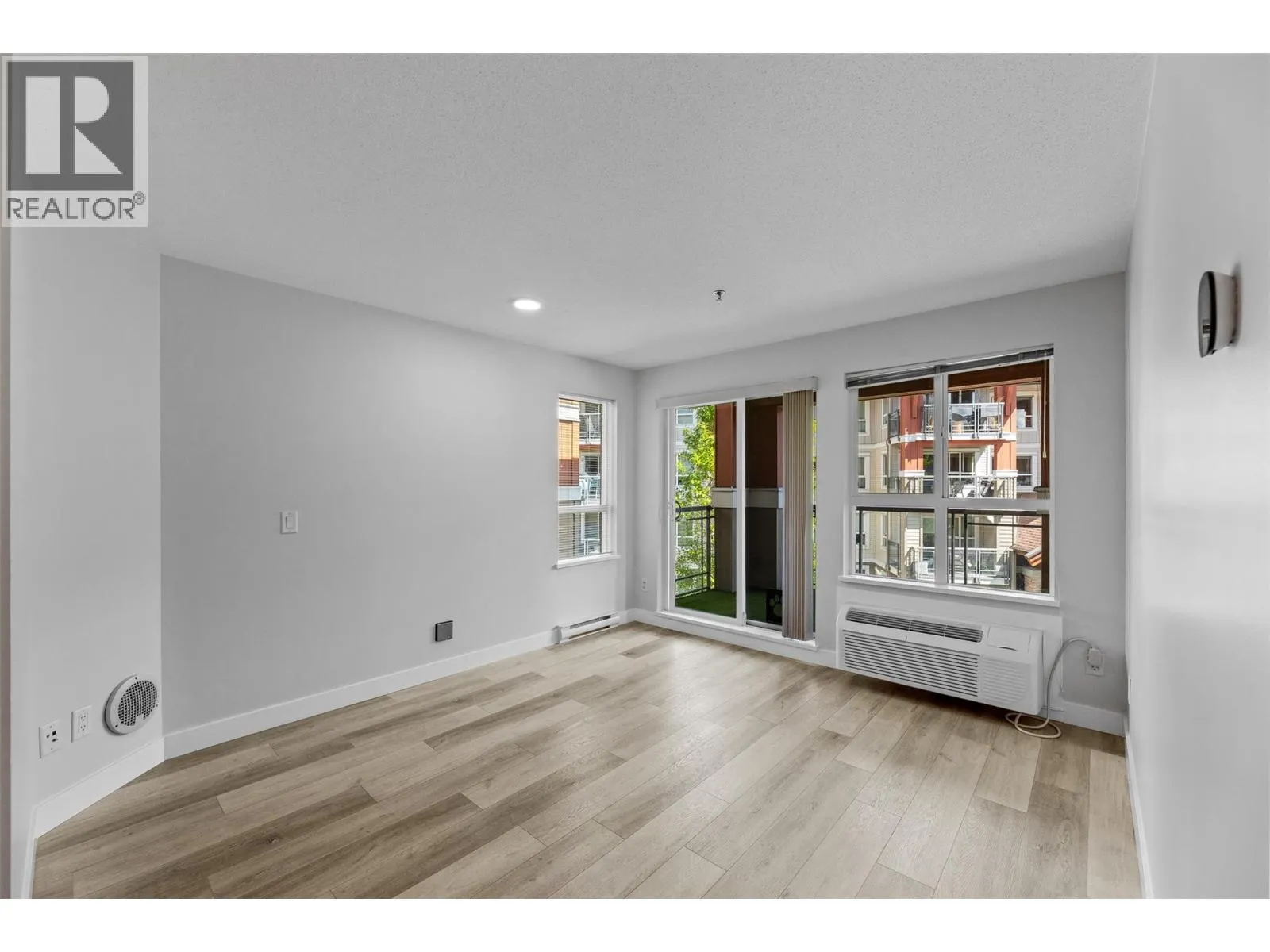1083 Sunset Drive Unit# 319
