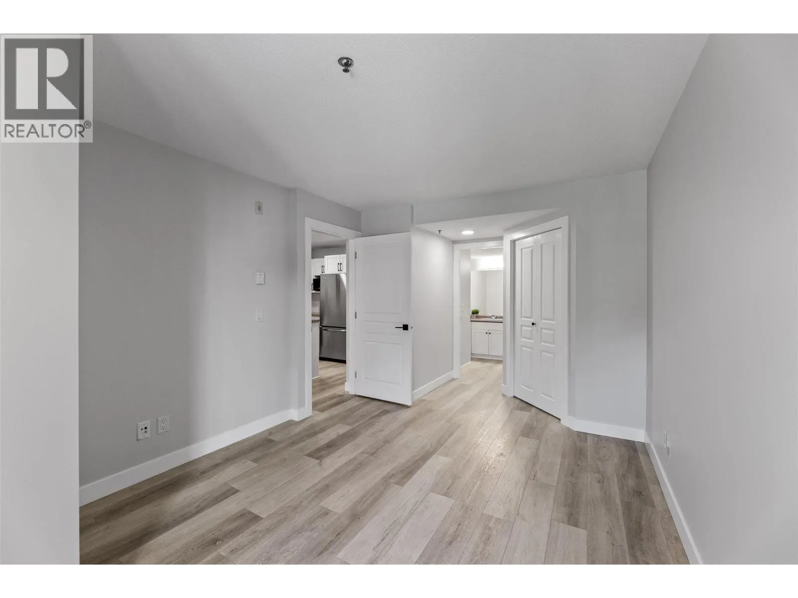 1083 Sunset Drive Unit# 319