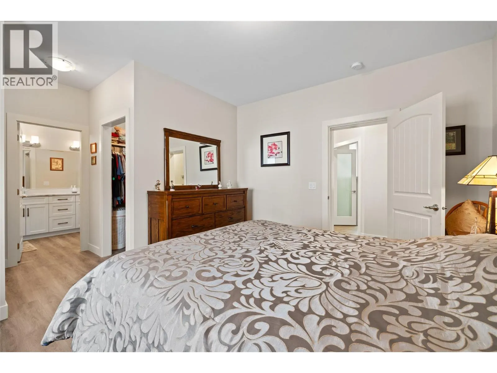 3387 Ironwood Drive