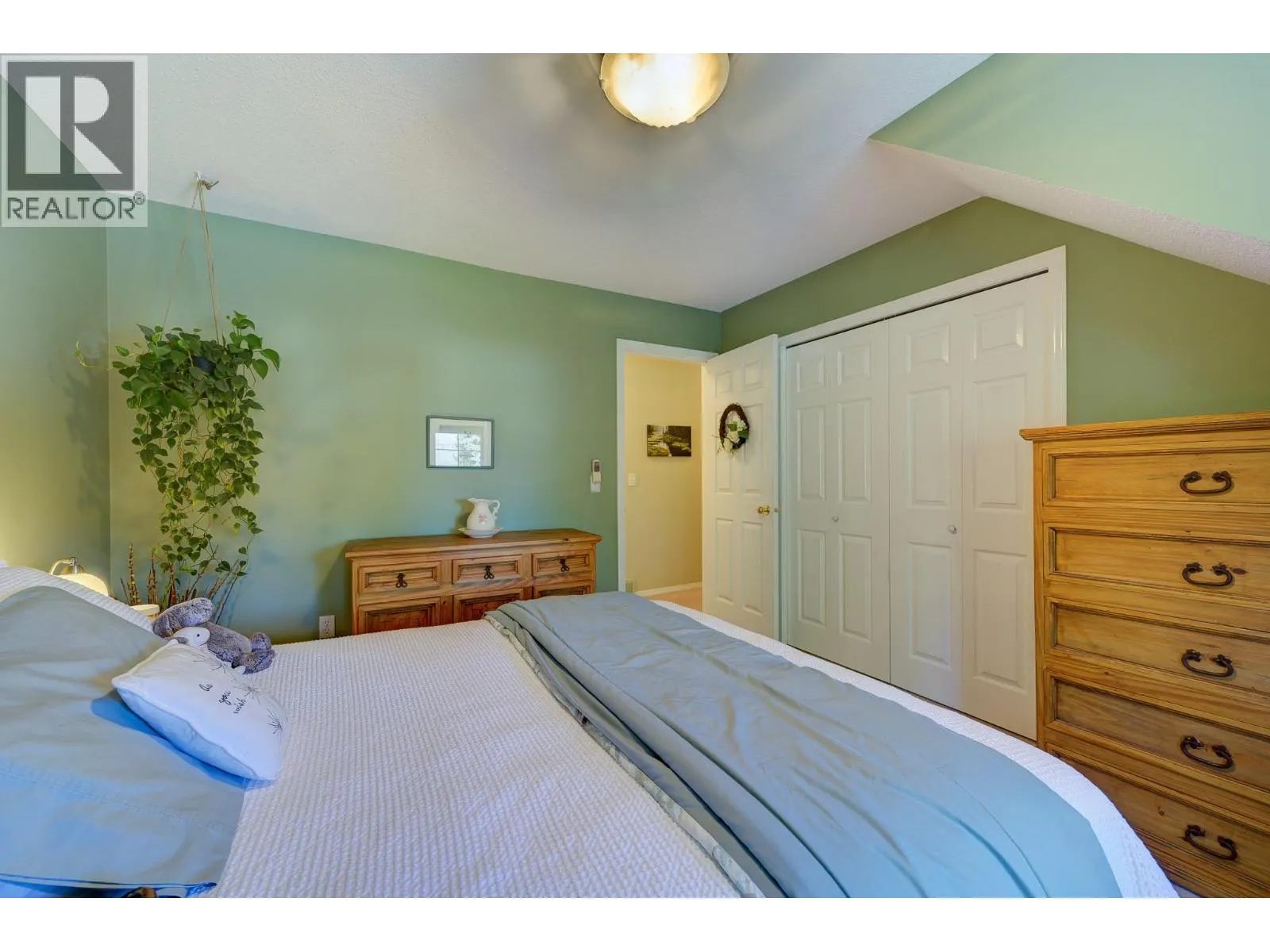 2084 ROBSON Place Unit# 7