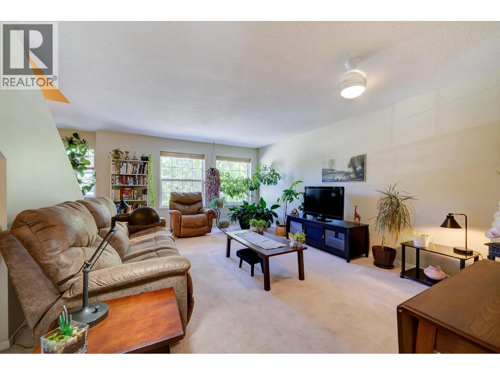 2084 ROBSON Place Unit# 7