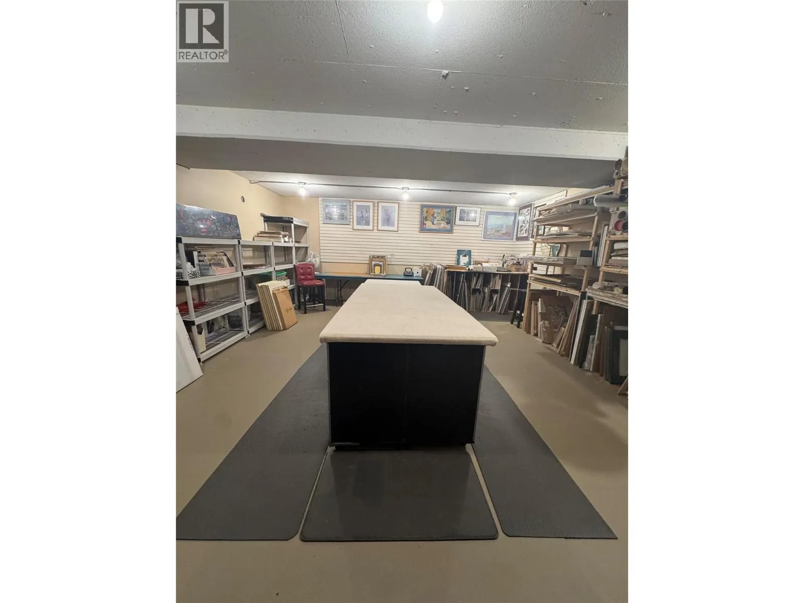 8215 Silver Star Road
