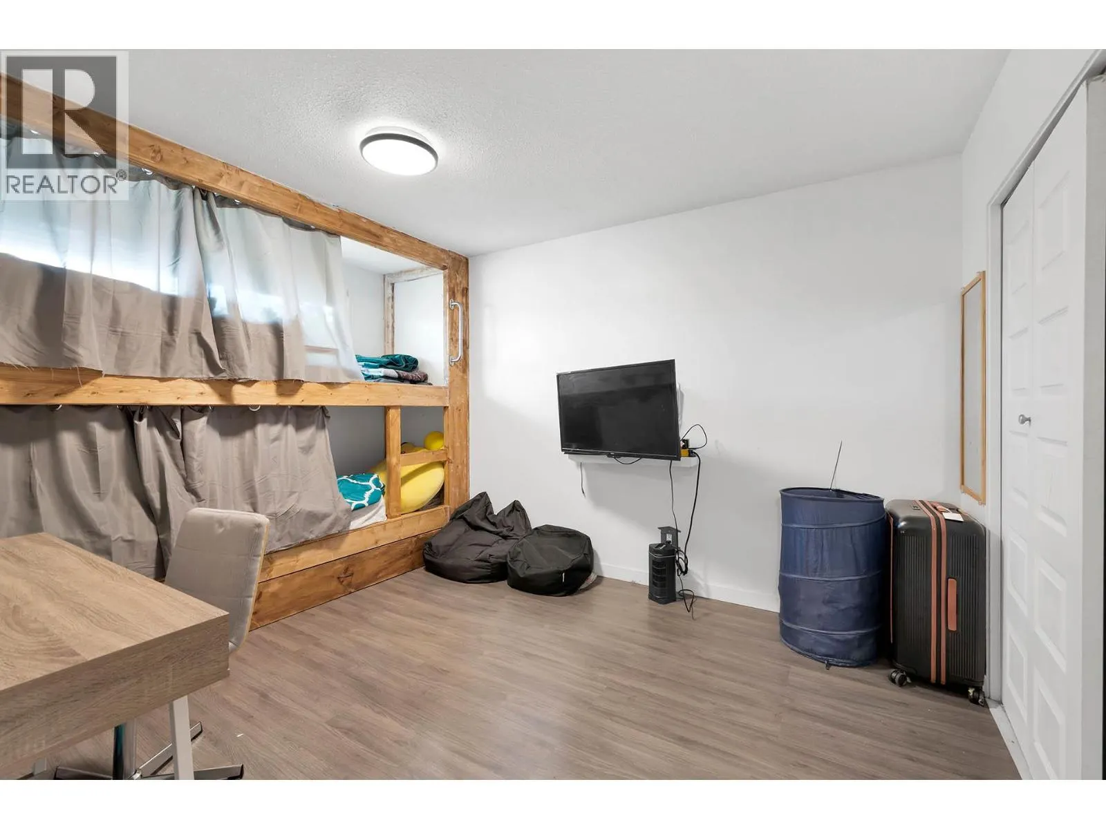800 VALHALLA Drive Unit# 28