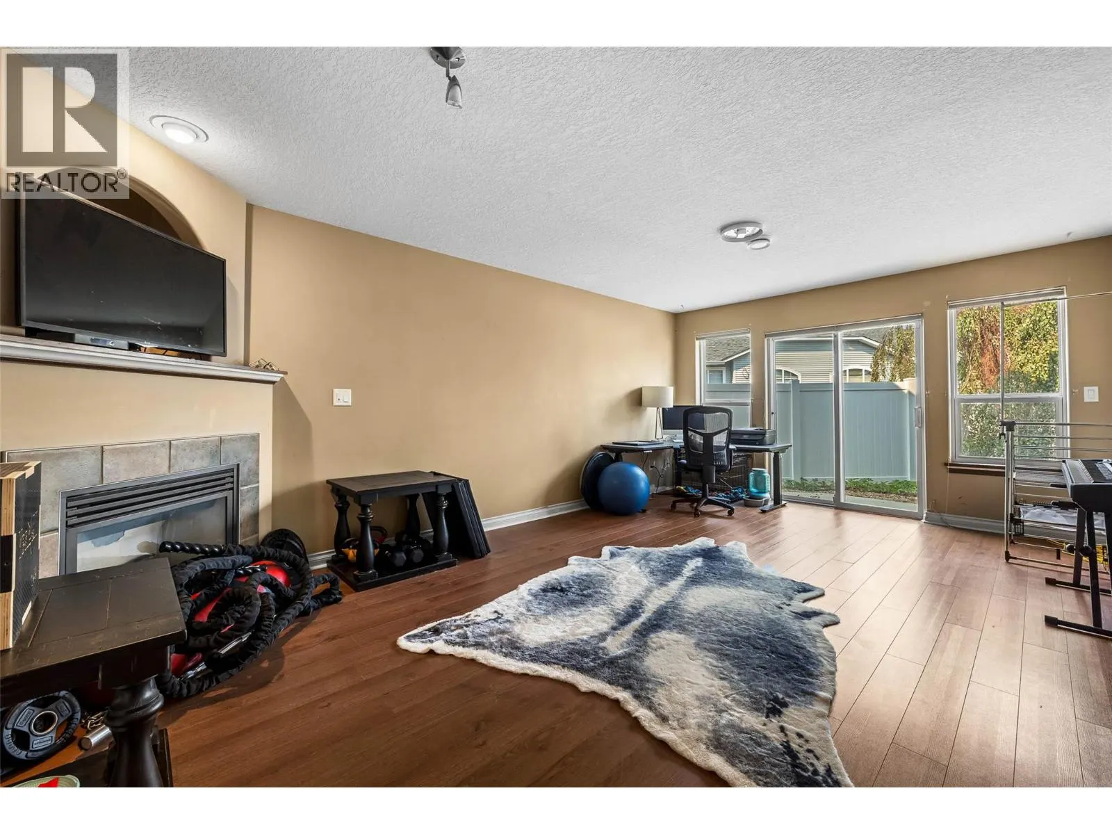 2210 QU'APPELLE Boulevard Unit# 23