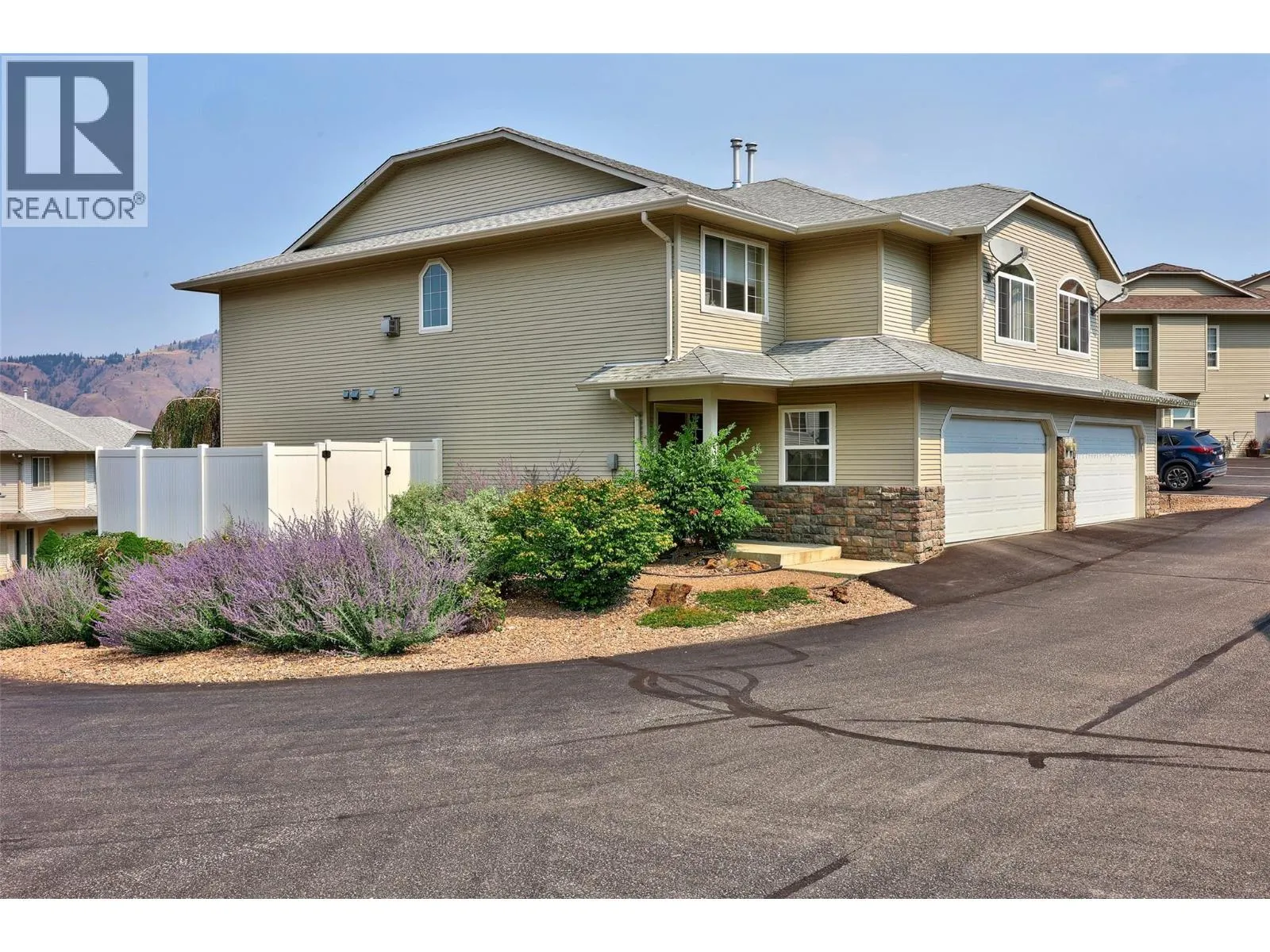 2210 QU'APPELLE Boulevard Unit# 23