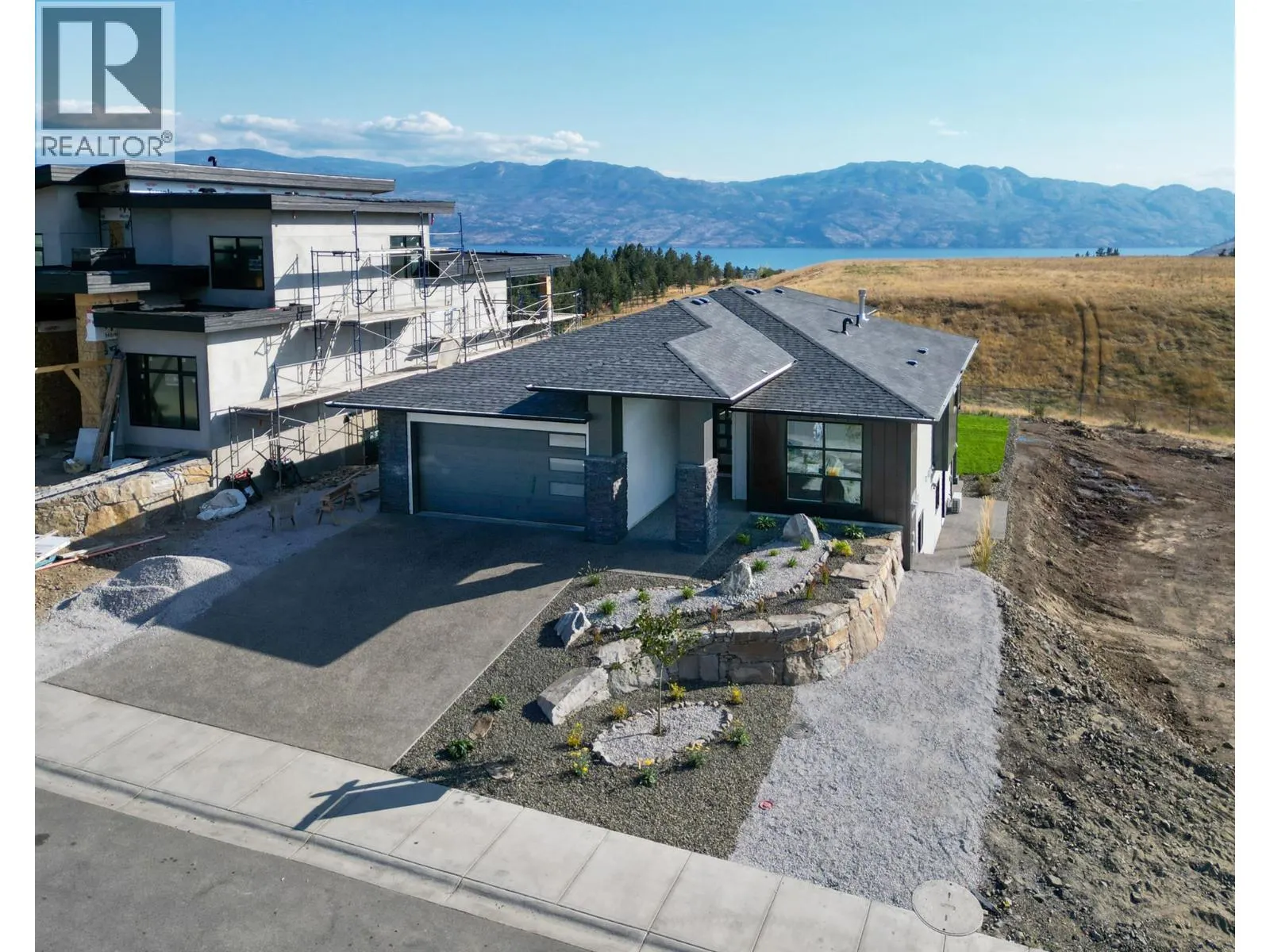 2531 Pinnacle Ridge Drive