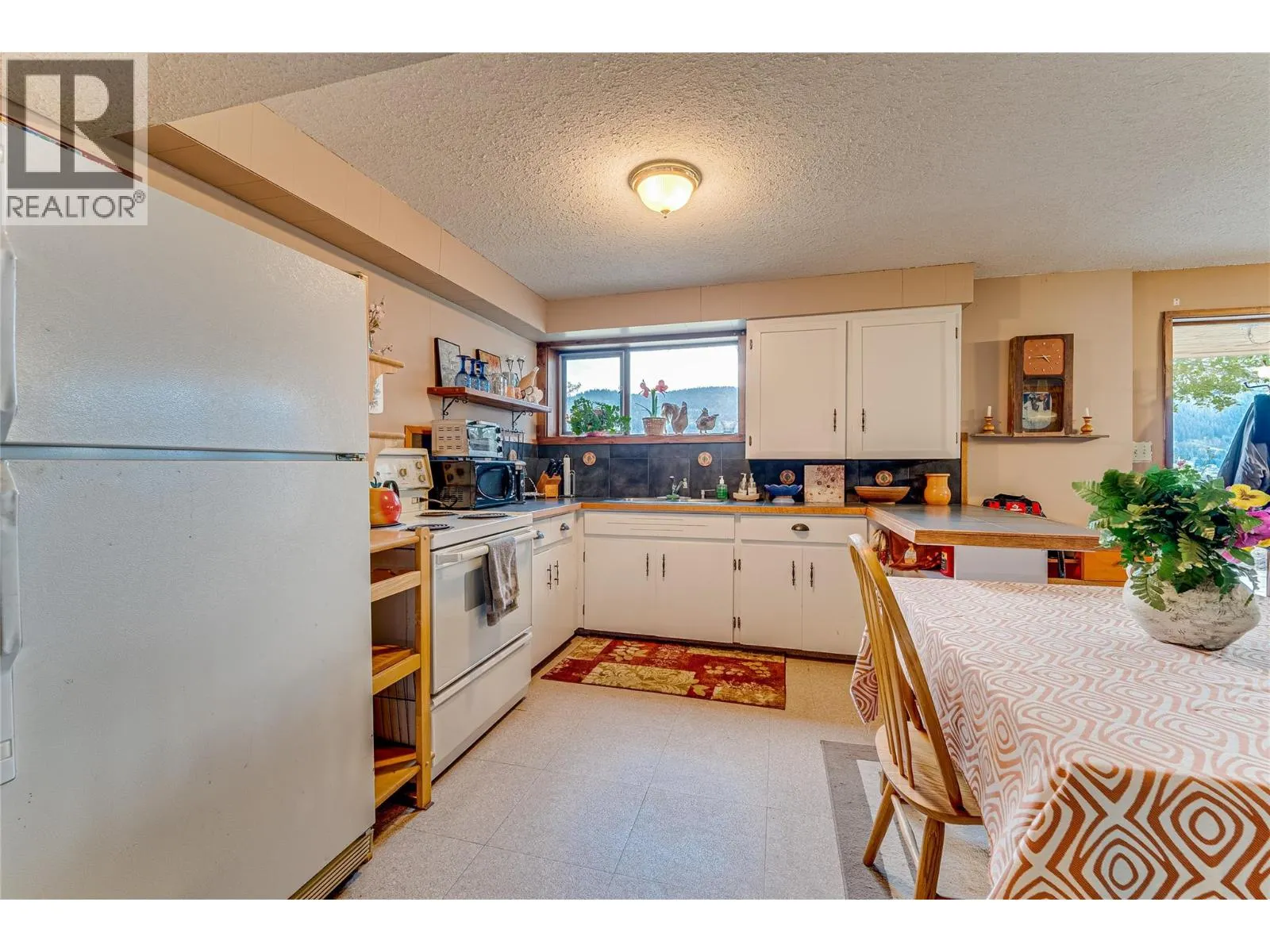 6944 Buchanan Road