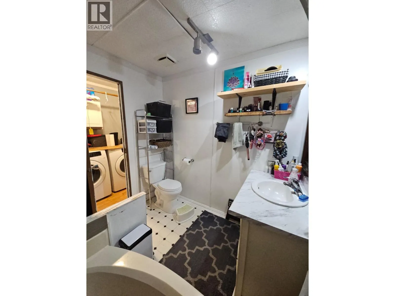 5785 Wabi Estates
