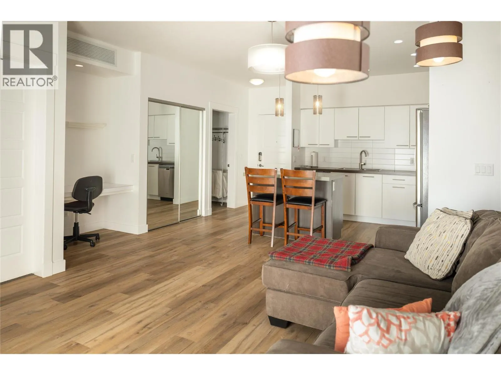 985 ACADEMY Way Unit# 208