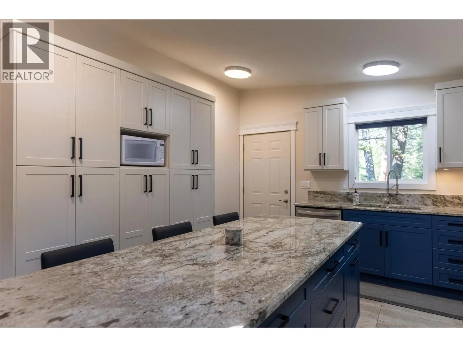 823 Waldo Road