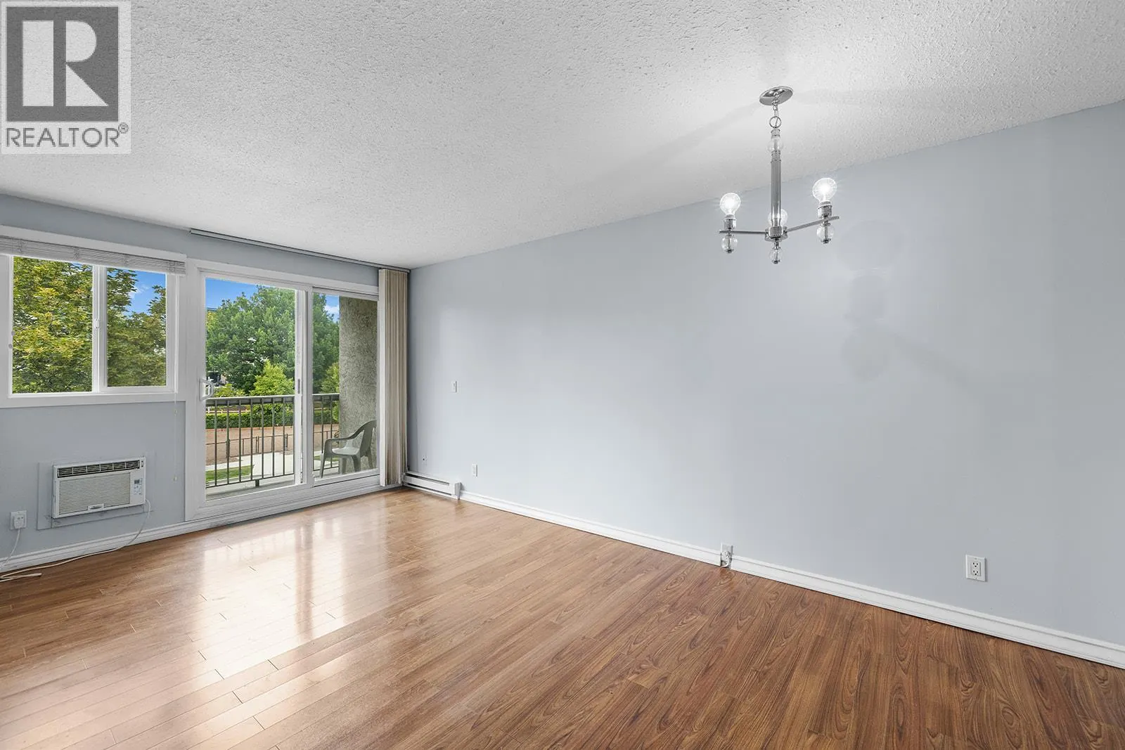 625 Rowcliffe Avenue Unit# 203