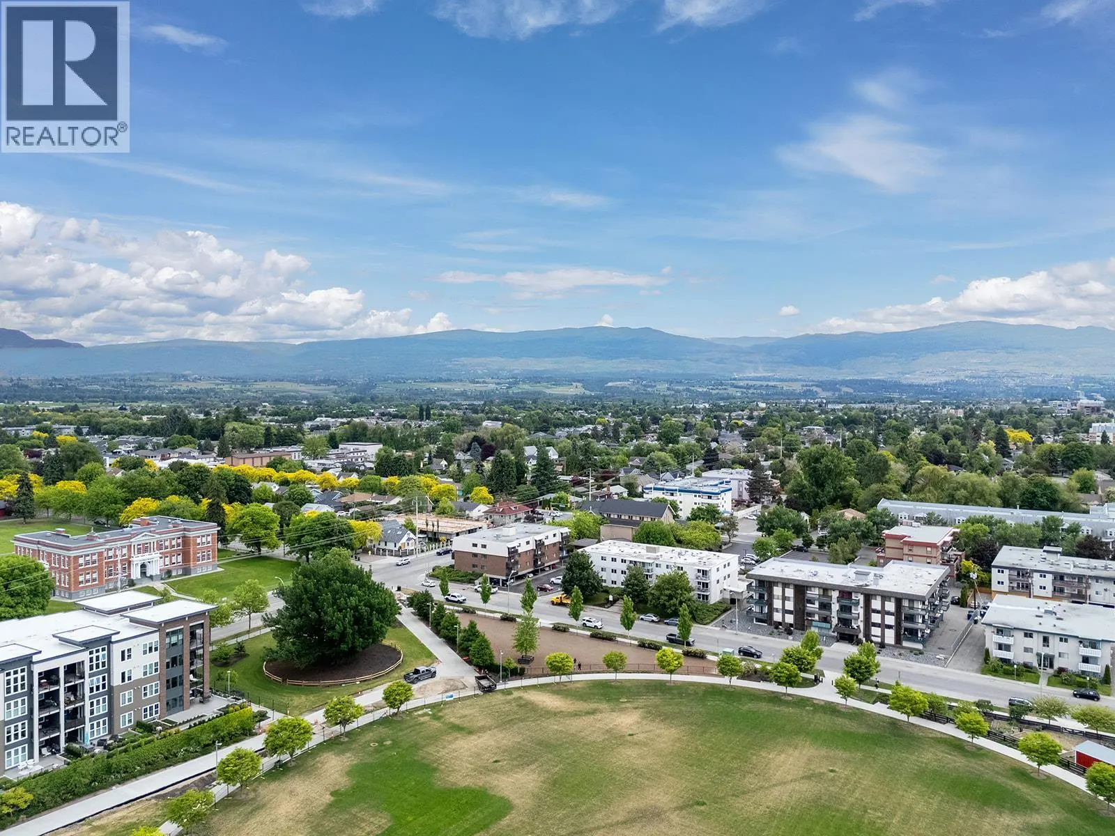 625 Rowcliffe Avenue Unit# 203