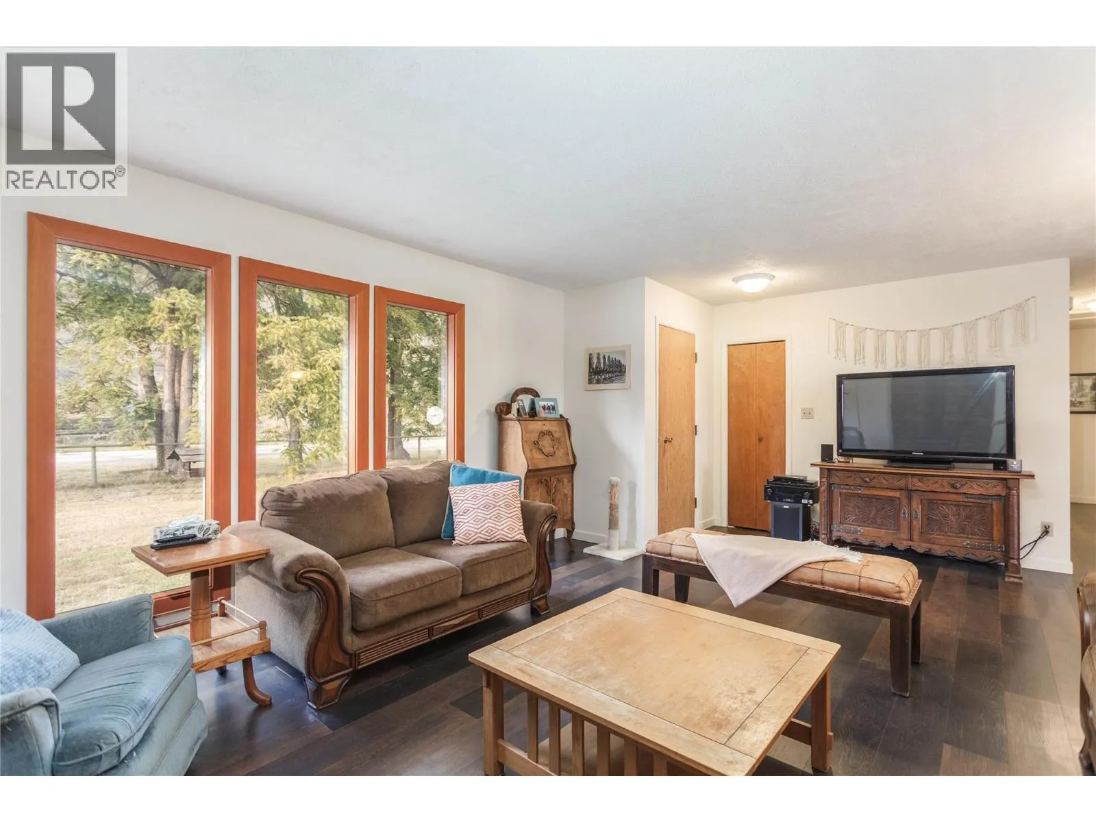 4715 Grandview Flats Road