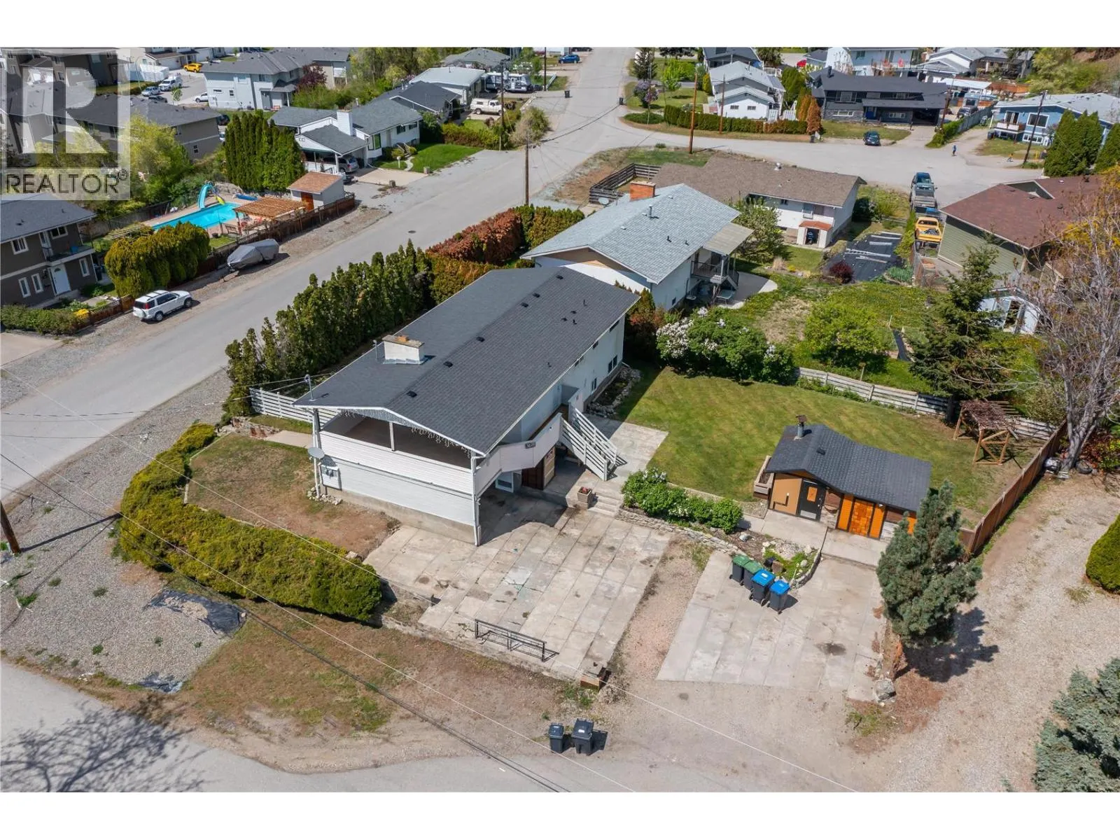 1075 Cactus Road