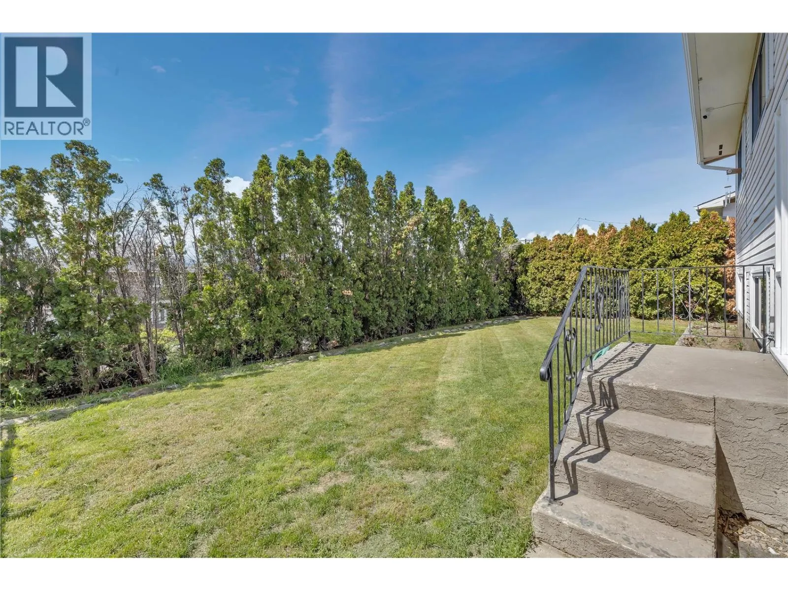 1075 Cactus Road