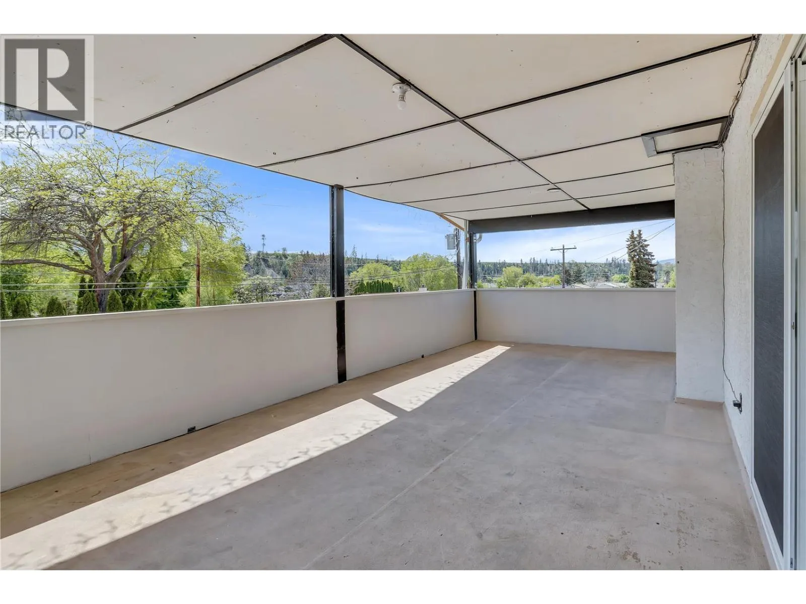 1075 Cactus Road