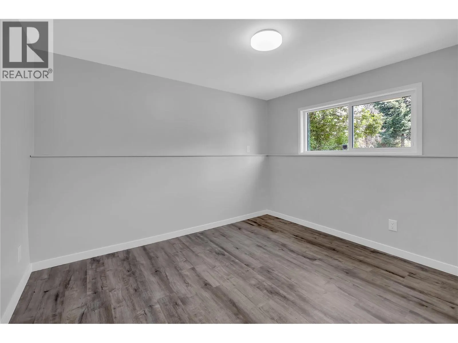 1075 Cactus Road