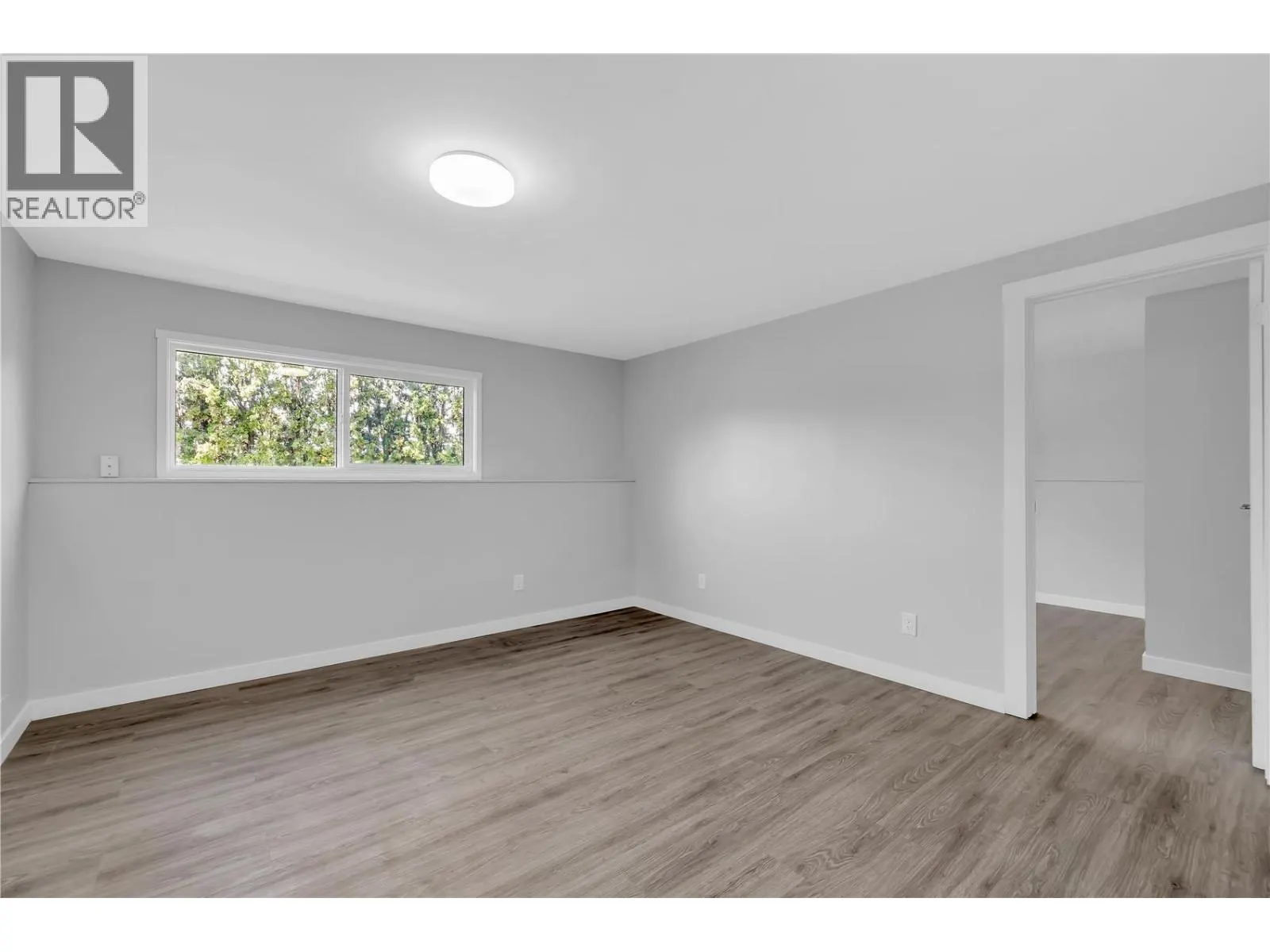 1075 Cactus Road