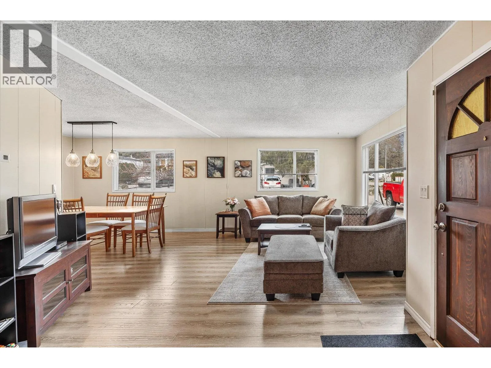 2001 97 Highway S Unit# 27