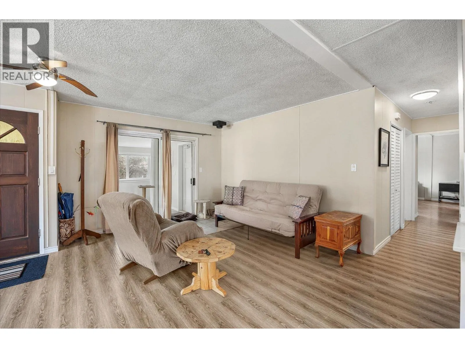 2001 97 Highway S Unit# 27