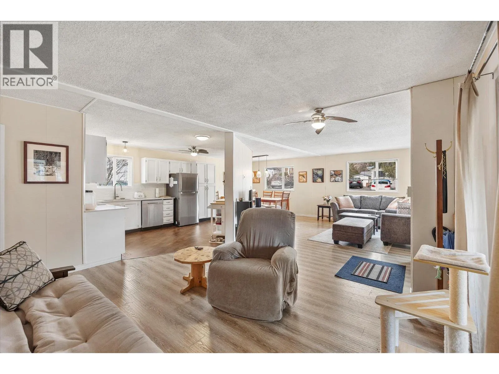 2001 97 Highway S Unit# 27