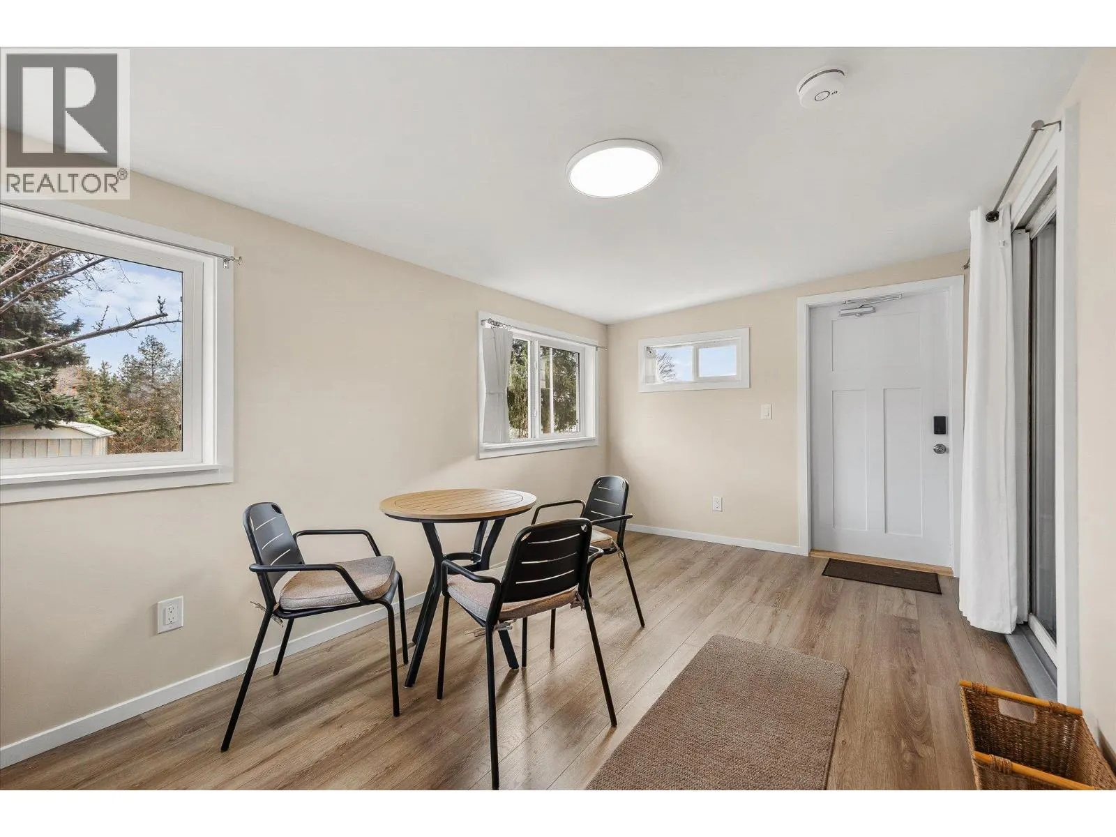 2001 97 Highway S Unit# 27