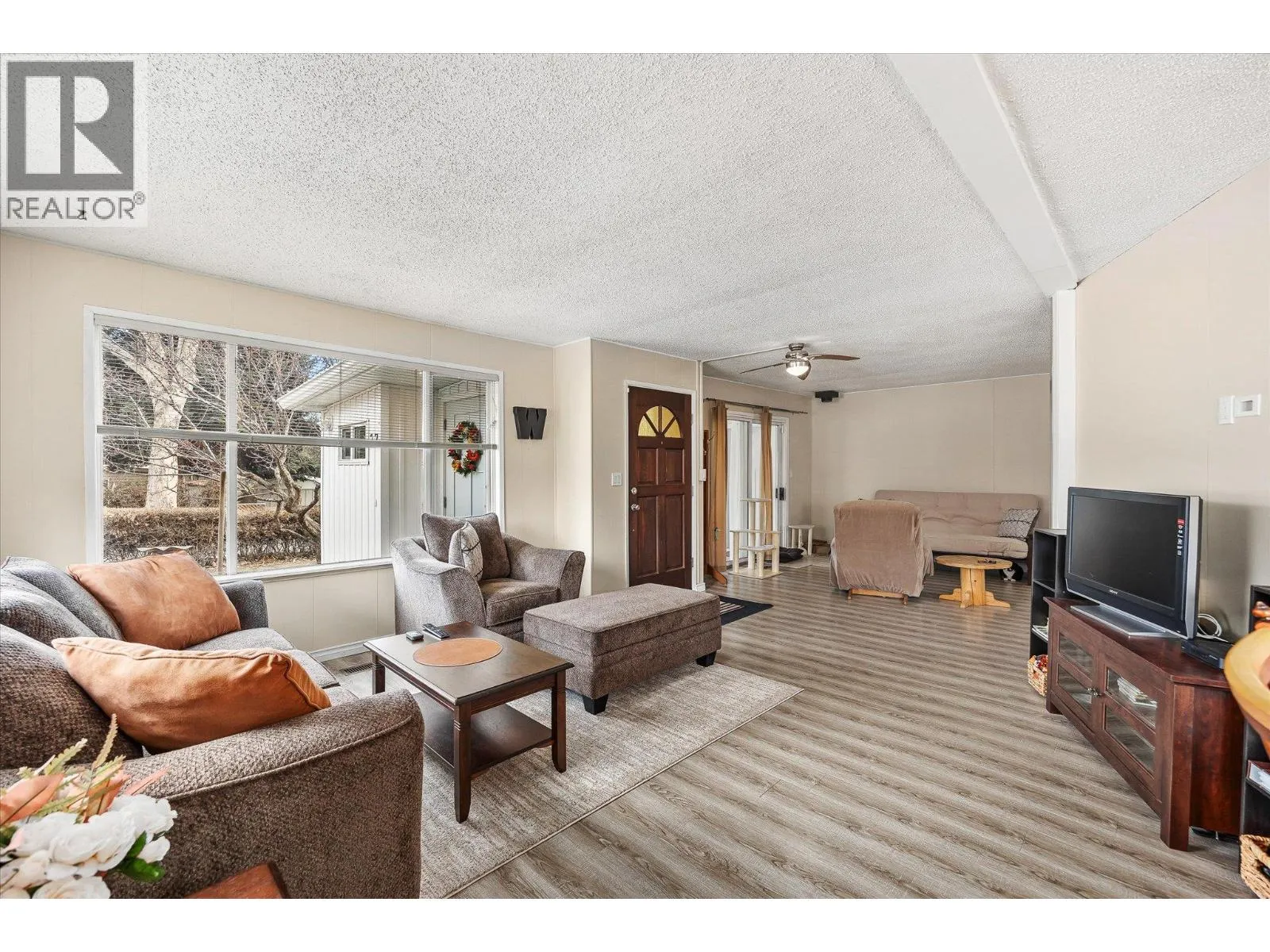 2001 97 Highway S Unit# 27