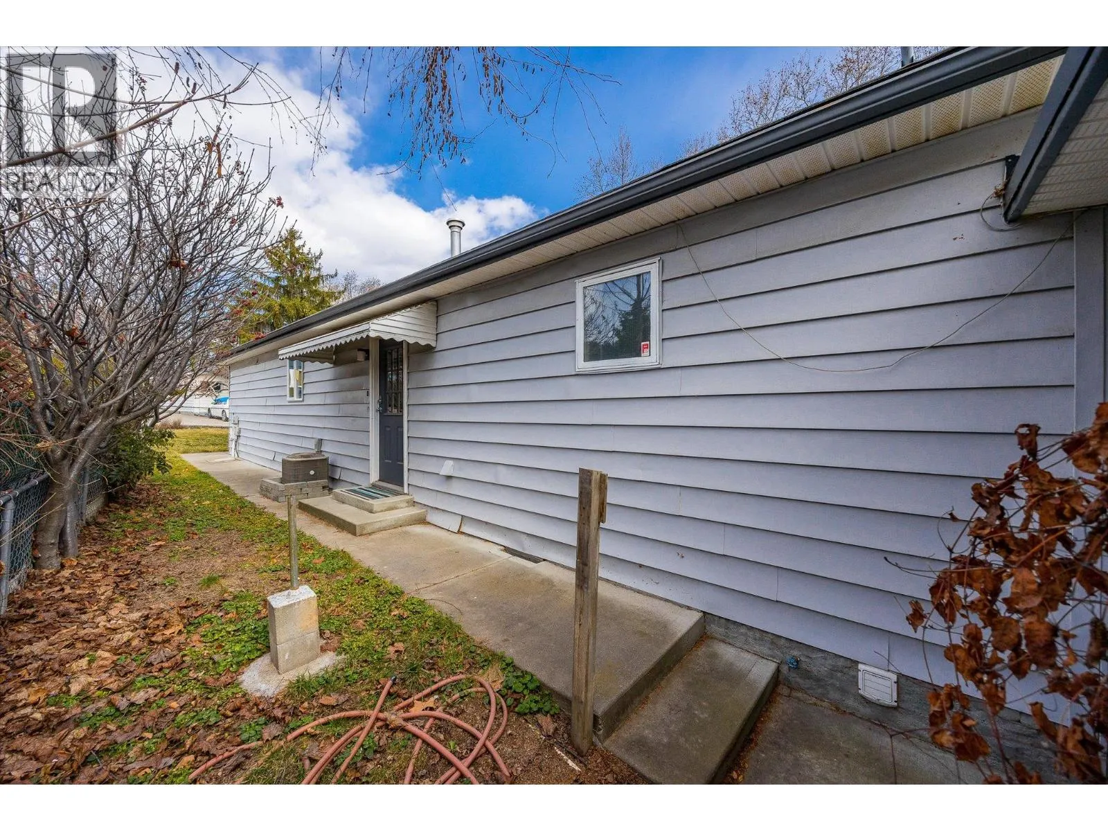 2001 97 Highway S Unit# 27